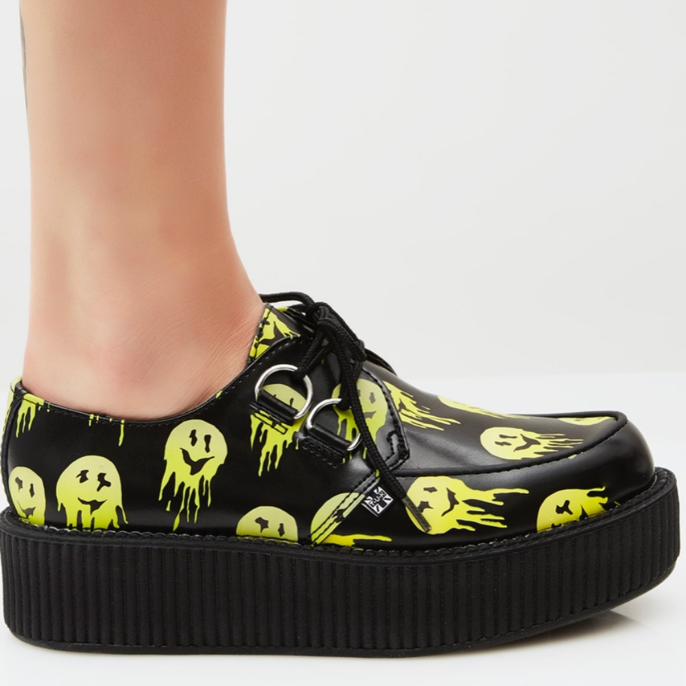 Dollskill Creeper Smiley Platforms
